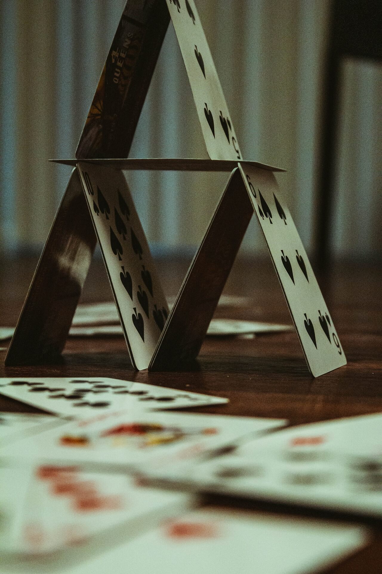 card-4860696_1920 Building a house of cards can help teach patience